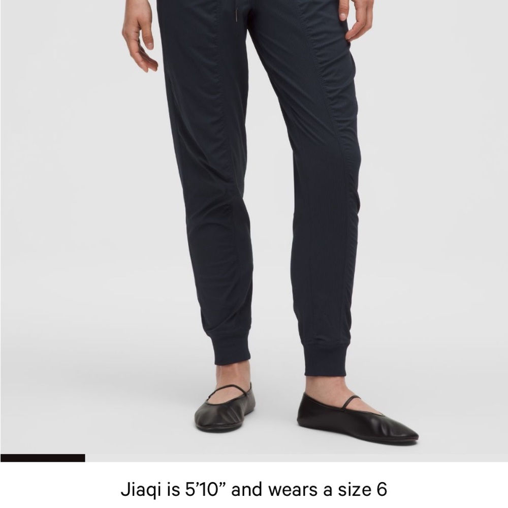 Lululemon Athletica Joggers. Black. Size 4. Perfect condition.